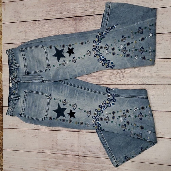 Free People Delphine High Waist Wide Flare Leg Embroidered Blue Jeans Sz 28 - Picture 2 of 14